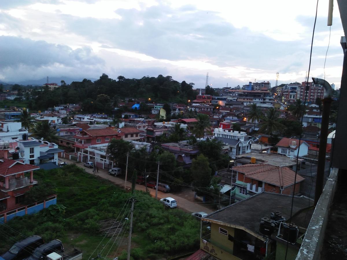 Suroor Tourist Home Virajpet Exterior photo